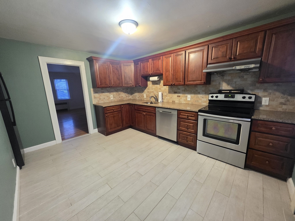 110 Clay St, Wollaston