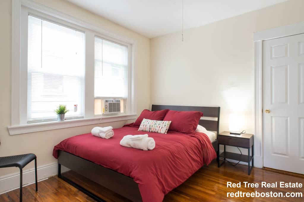 248 Kelton St, Allston