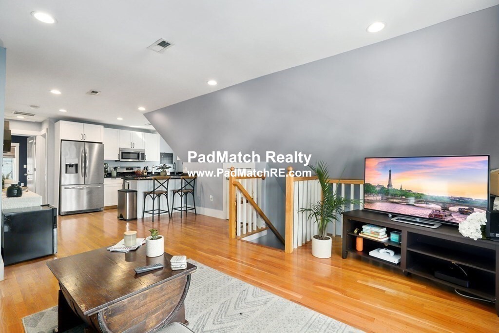 15 Harvest St, Dorchester