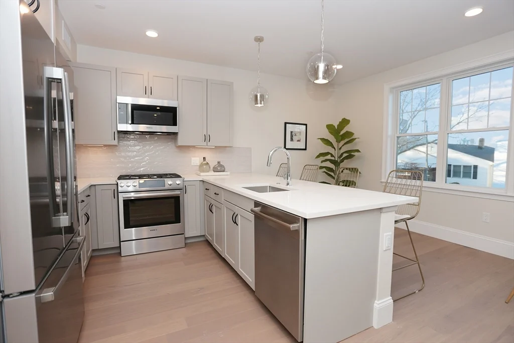 336 Chelsea, East Boston