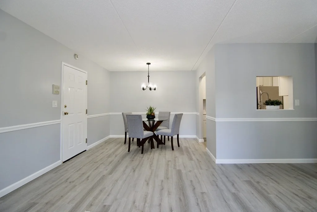 22 Maple Crest Cir, Holyoke