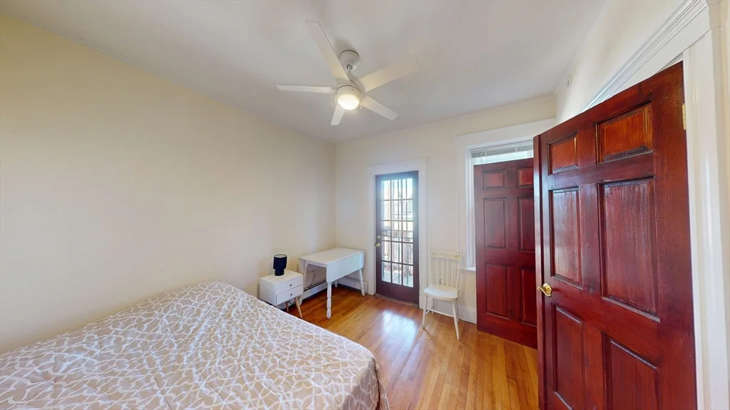 95 Centre St, Coolidge Corner