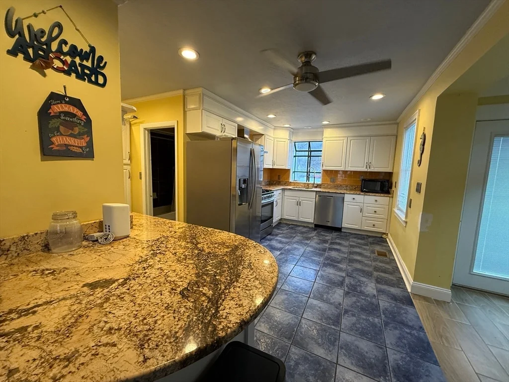 170 Neck St, North Weymouth