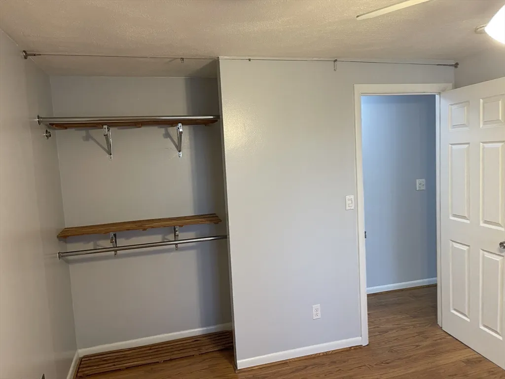 12 Woodland St, Everett