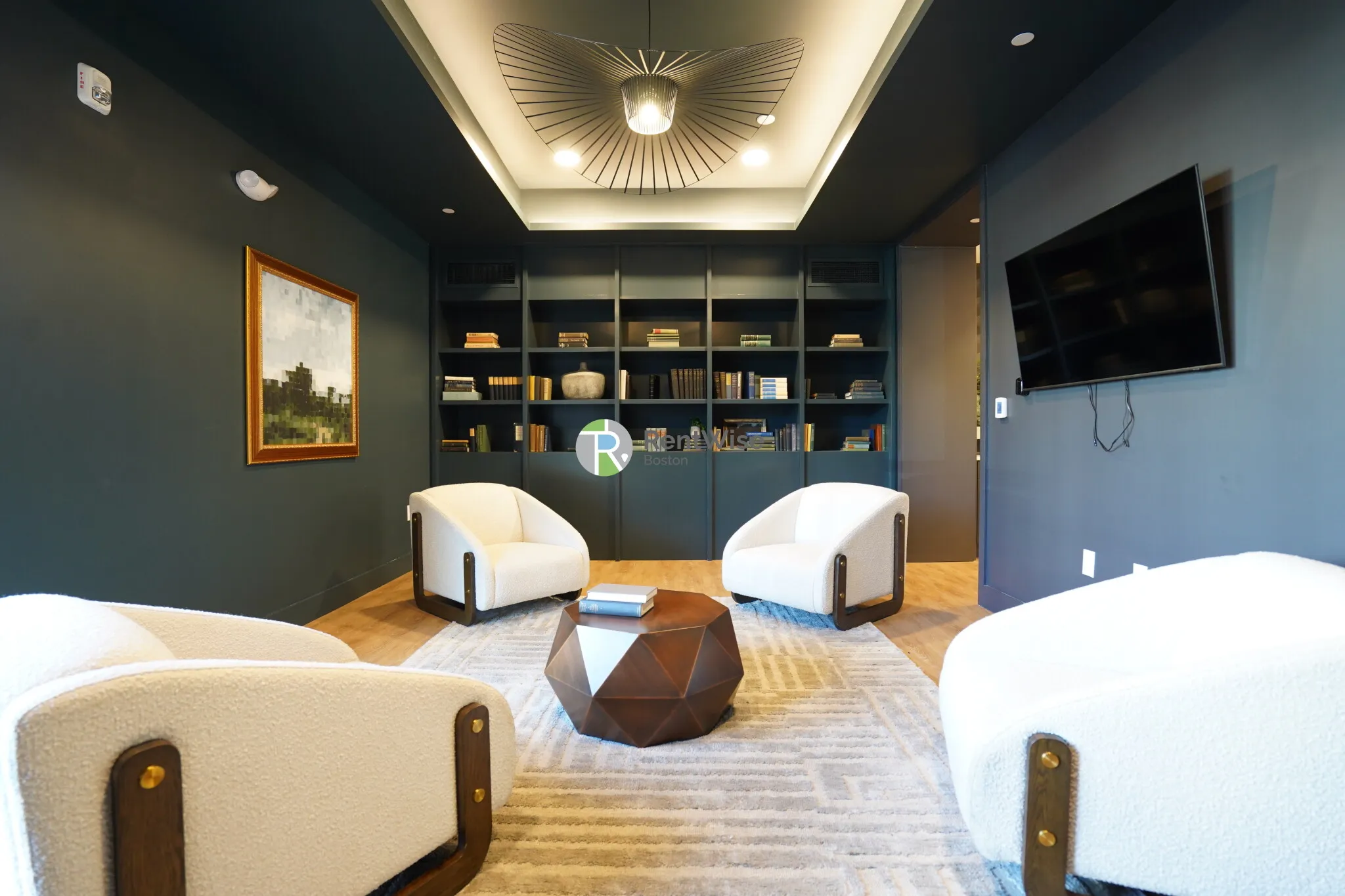 289 Walk Hill St, Roslindale