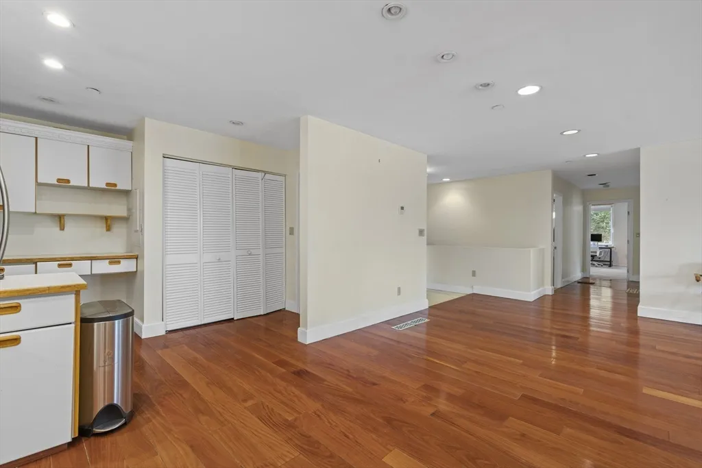 241 Perkins St, Jamaica Plain