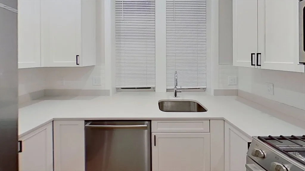 47 Englewood Ave, Brighton