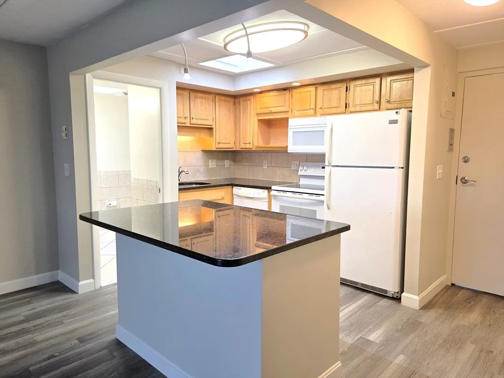 576 Washington St, Weymouth
