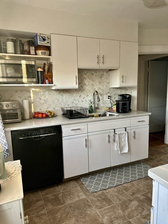 122 Warren St, Medford