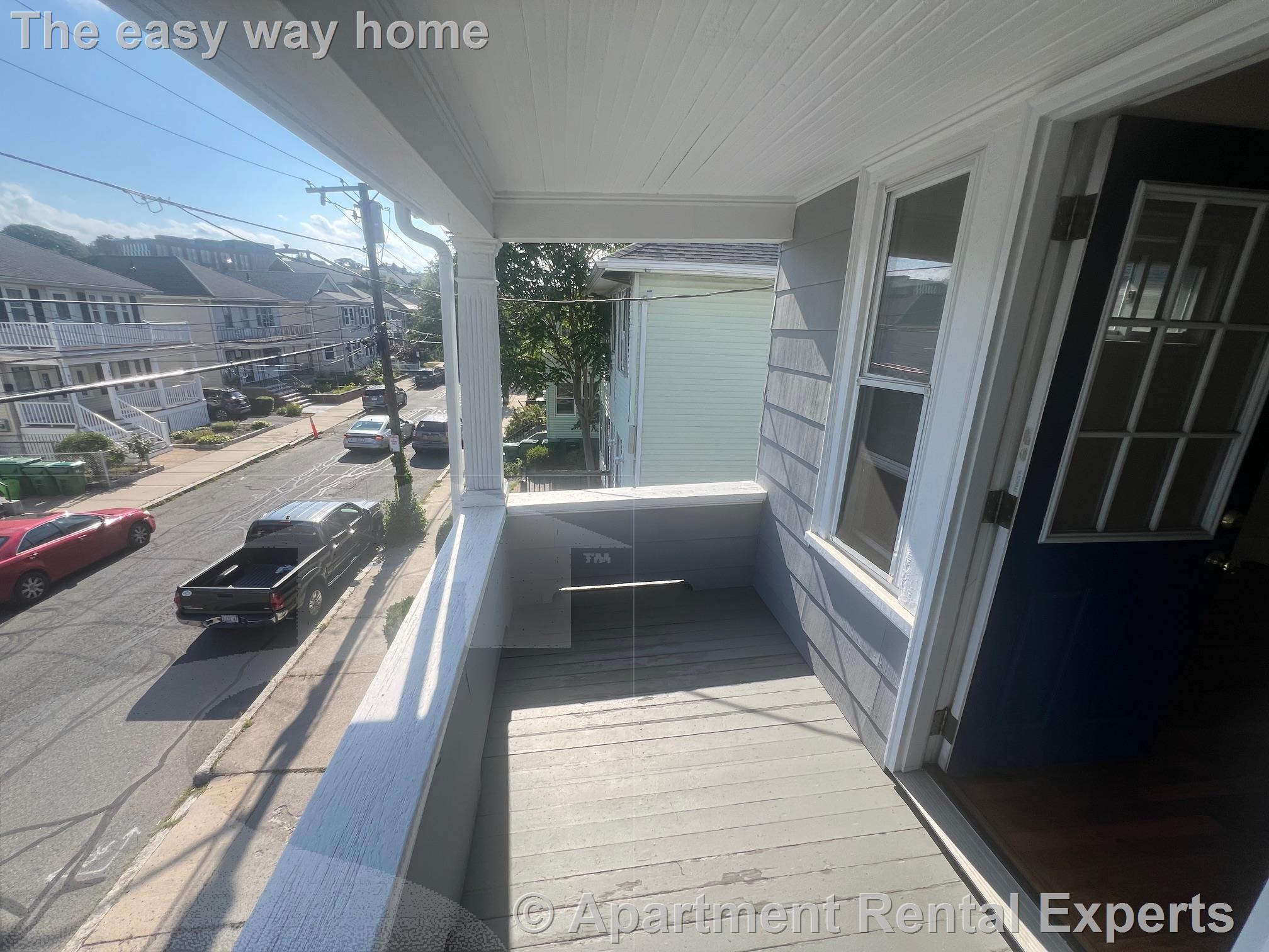 73 Frederick Ave, Tufts