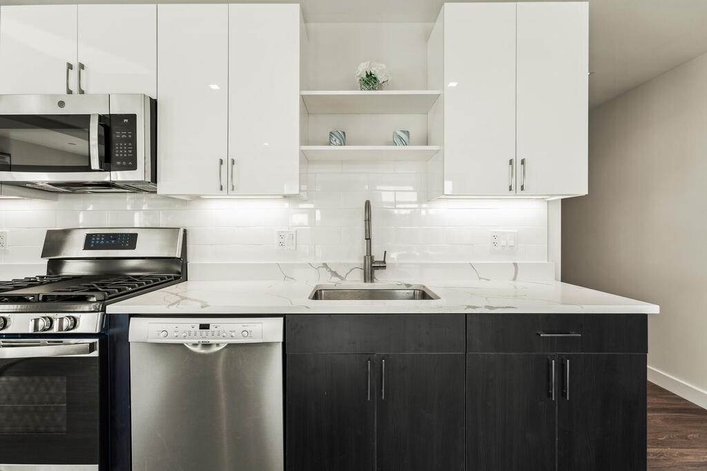 30 Collins Ave, Saugus