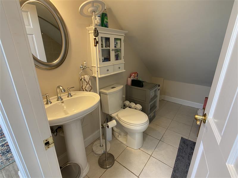 107 Yale St, South Medford