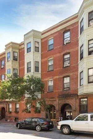 15 Garrison St, Back Bay