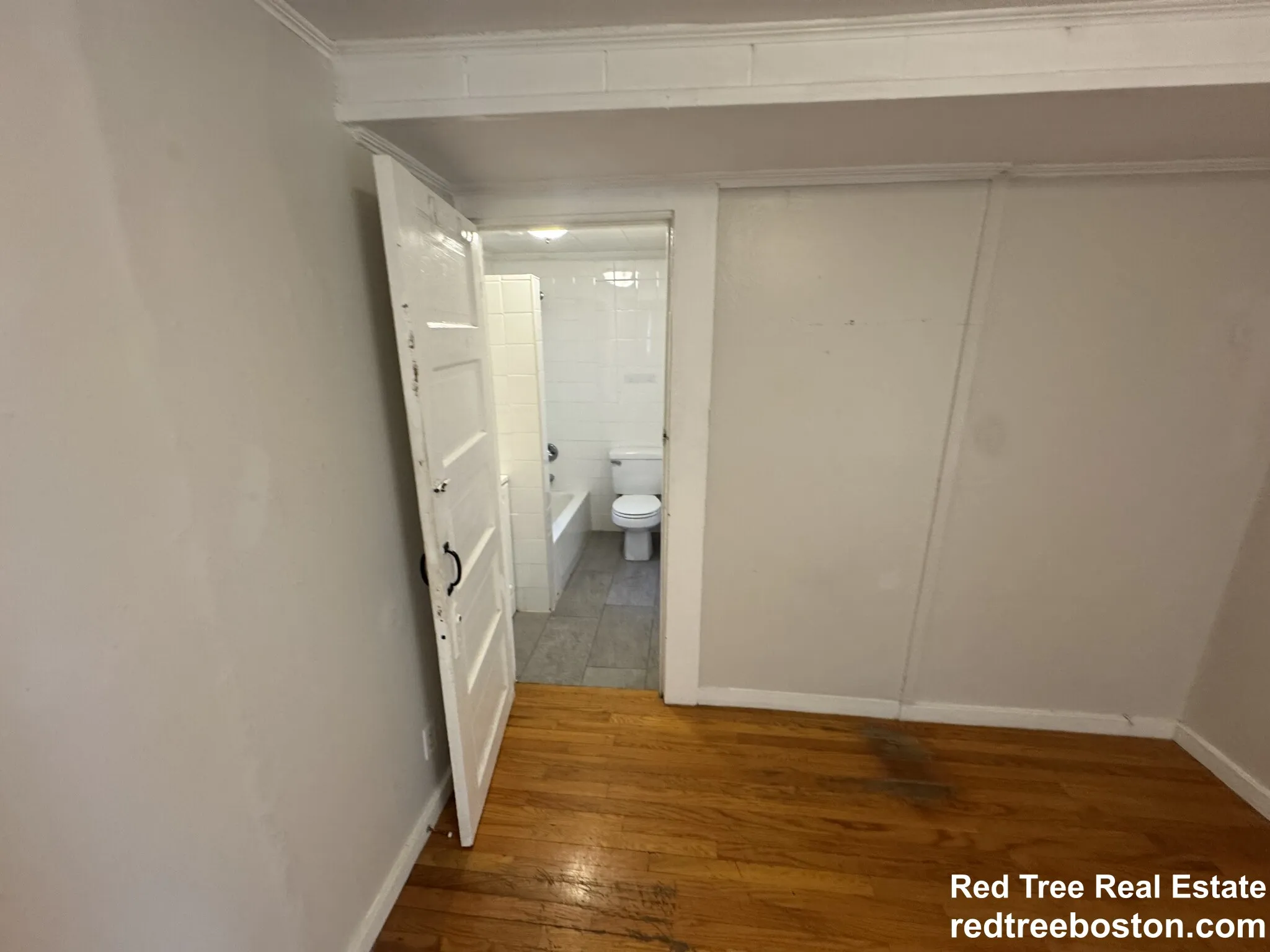 1725 Commonwealth Ave, Brighton