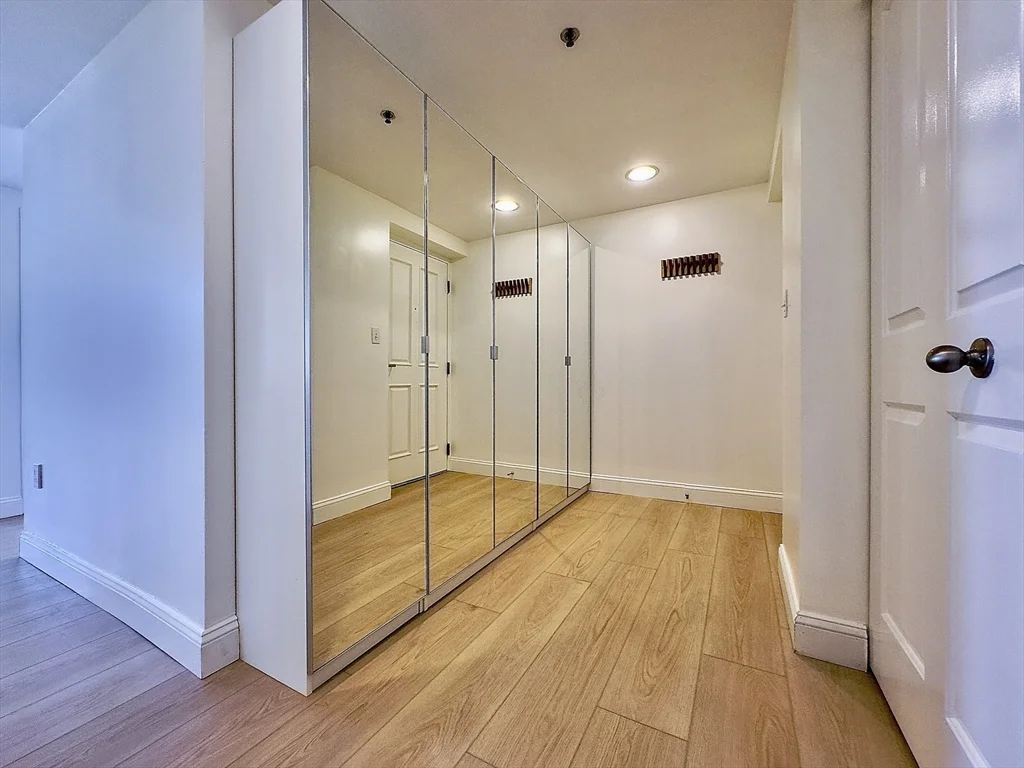 8-12 Museum Way, East Cambridge