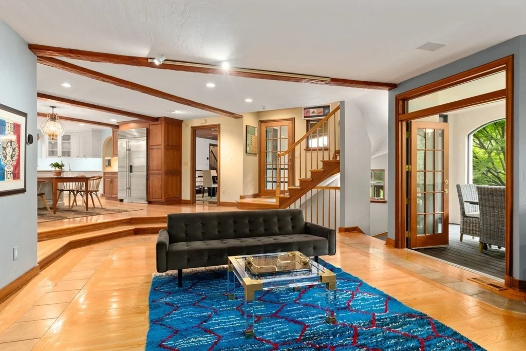 85 Gate House Rd, Chestnut Hill