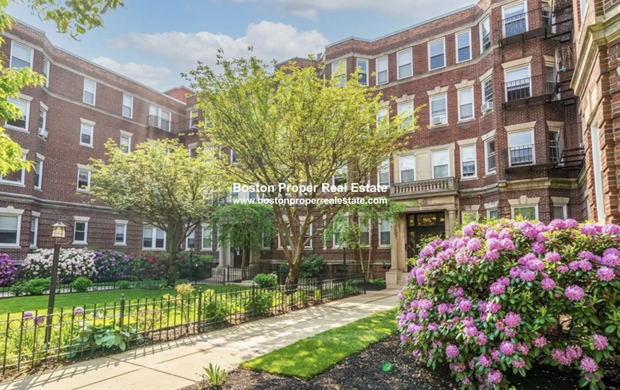 104 Queensberry St, Fenway