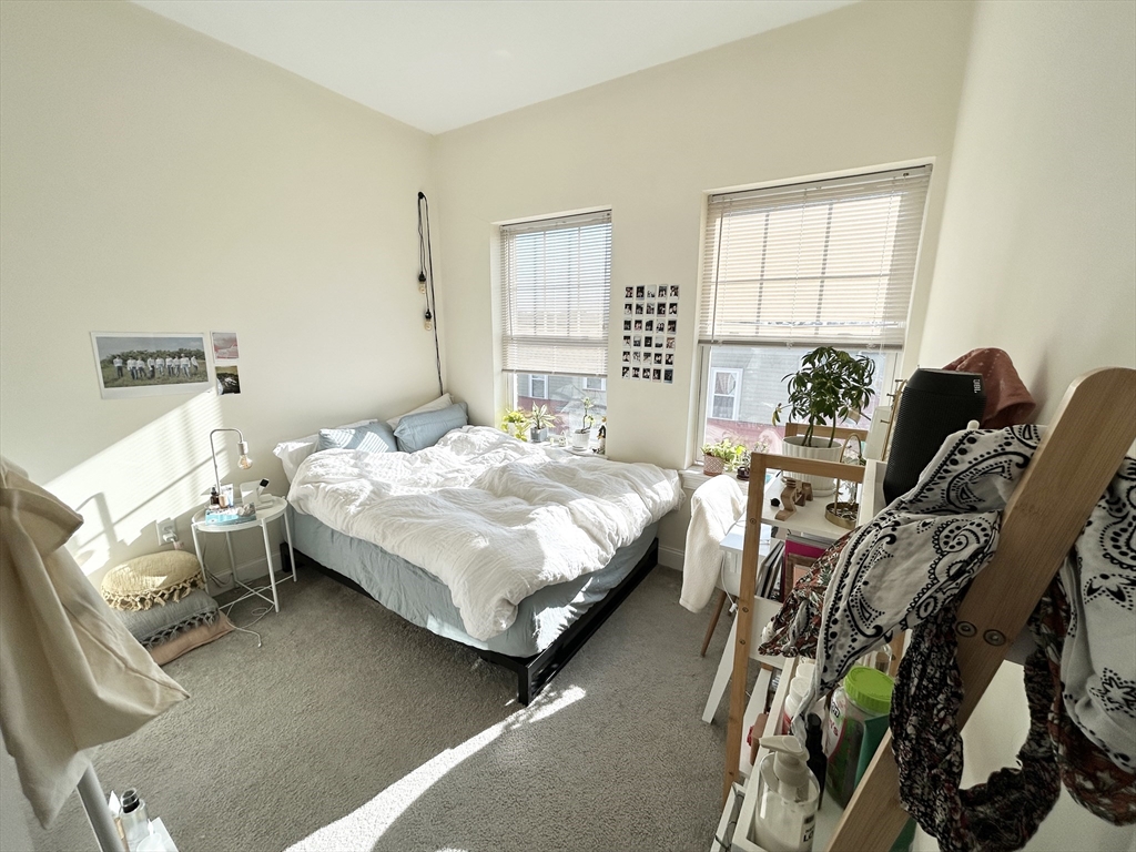 81 Amory St, Jamaica Plain