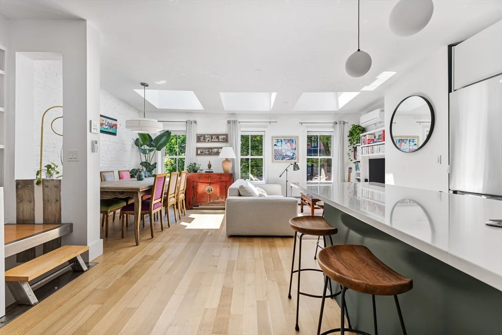 201 West Springfield, South End