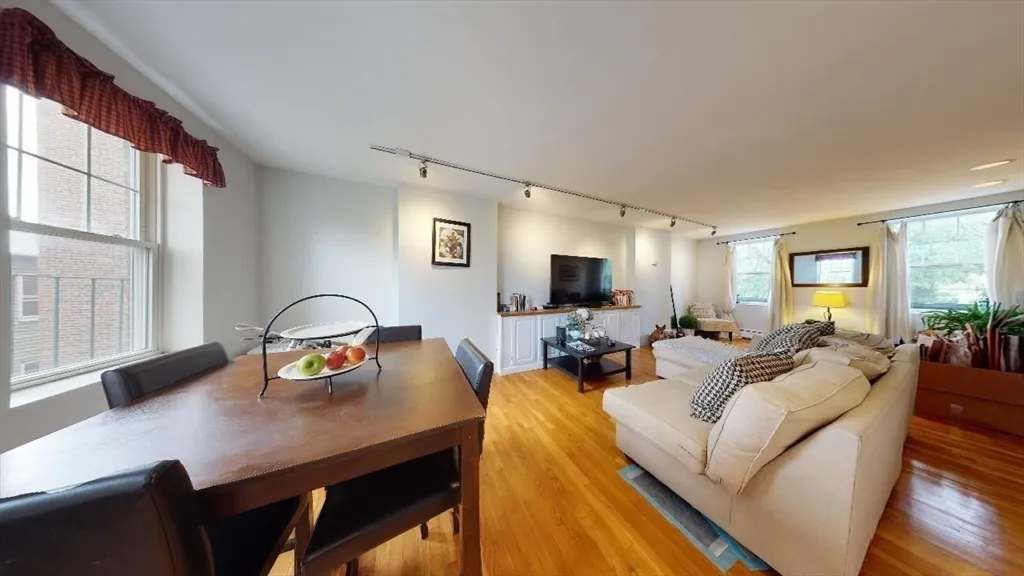 408 Sumner St, East Boston