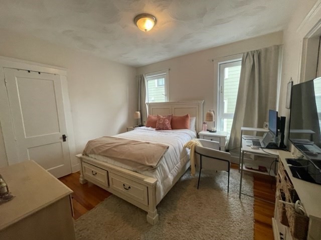 715 East 2nd St, South Boston