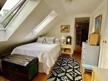 314 Conant Rd, Weston