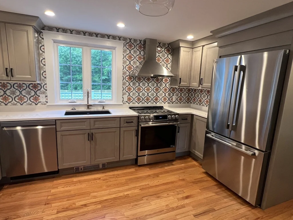 243 Dudley Rd, Bedford