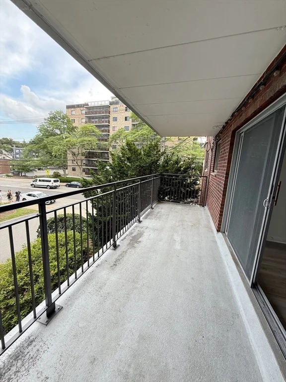 995 Massachusetts Ave, Arlington