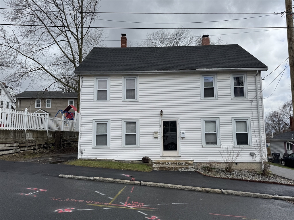 49 Green St, Zip 01830