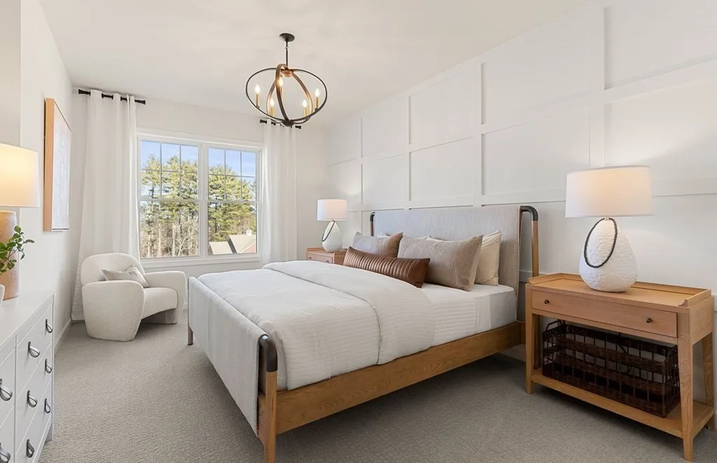 4 Winslow Ln, Grafton