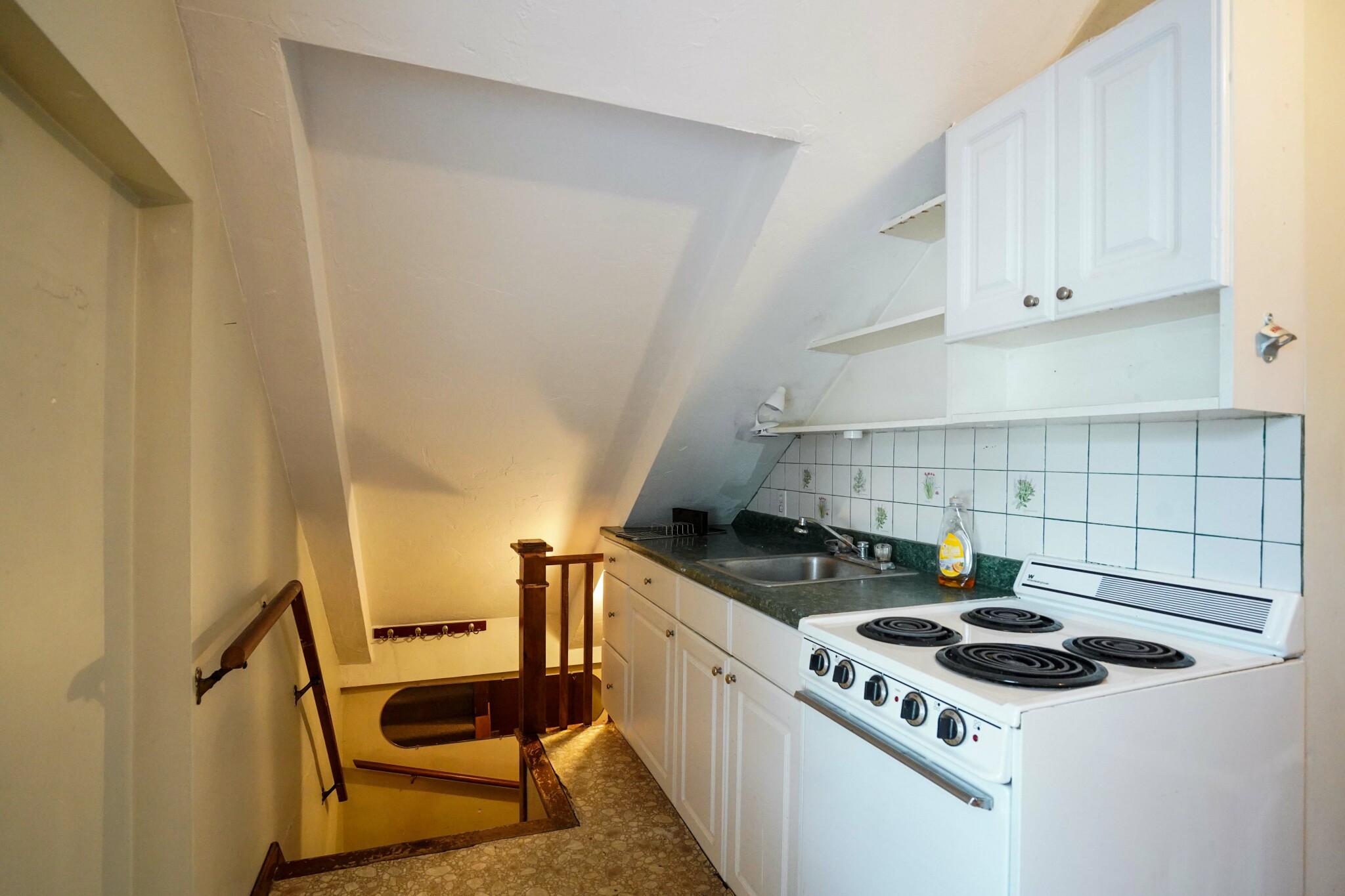 24 Oak Square Ave, Oak Square