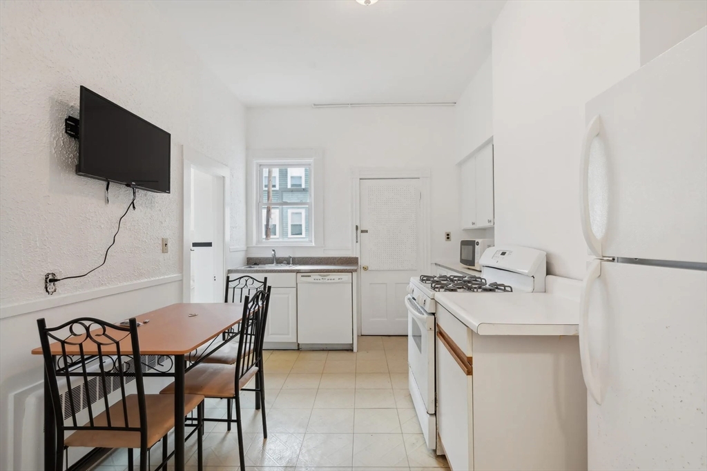 2A Sherman St, Neighborhood Nine