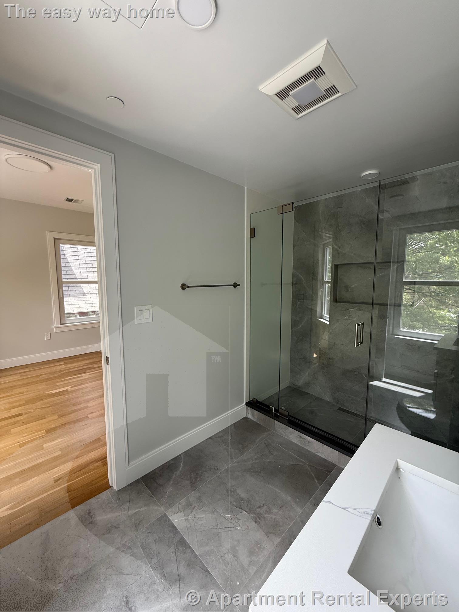 35 Gore St, East Cambridge