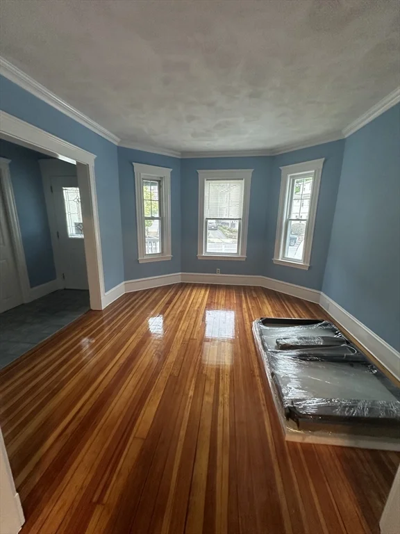 23 Valley St, Medford