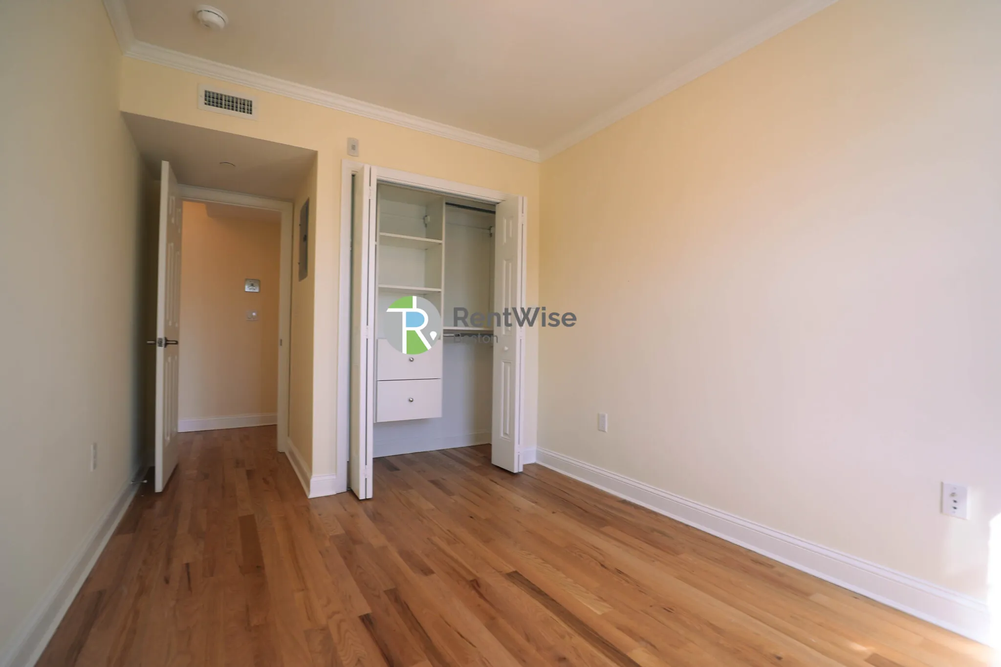 55 Langdon St, Neighborhood Nine