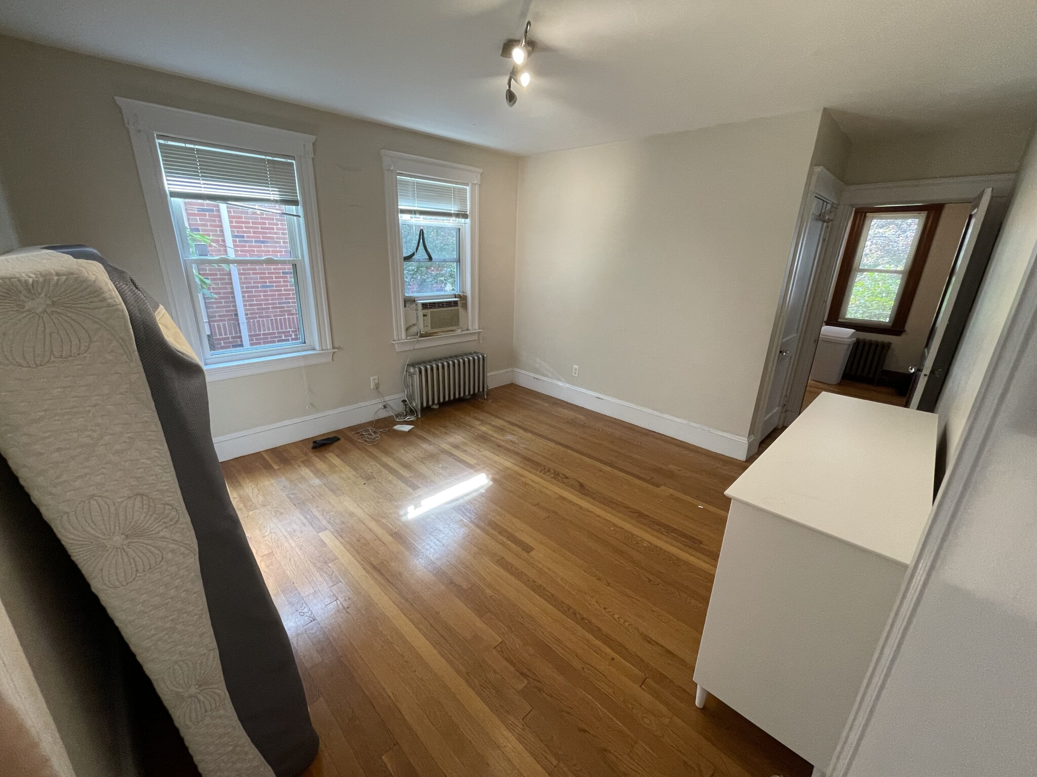 33 Greycliff Rd, Brighton