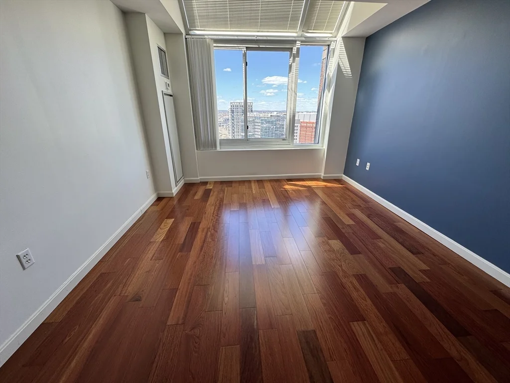 10 Museum Way, East Cambridge