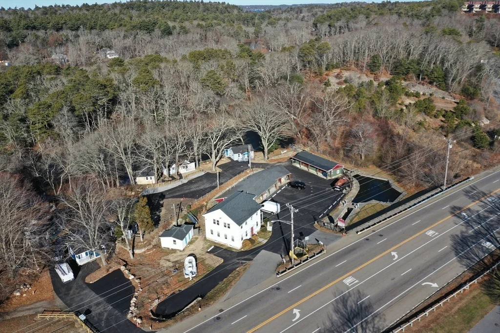 825 Scenic Hwy, Bourne