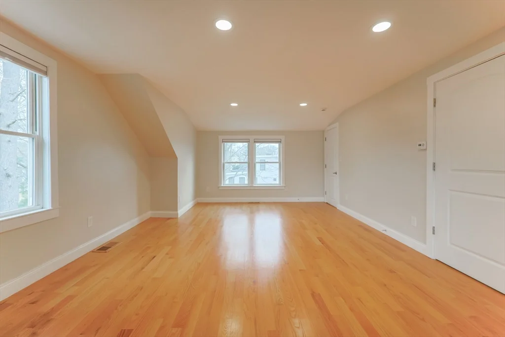 24 Charles St, Westborough