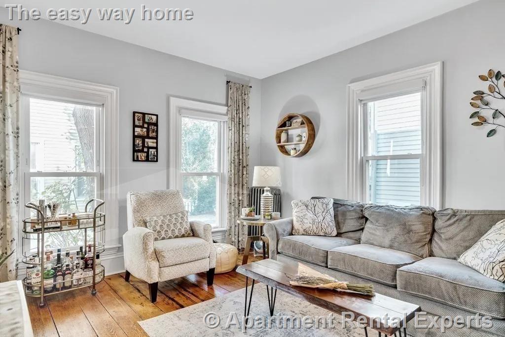 1 Riverside Pl, Riverside