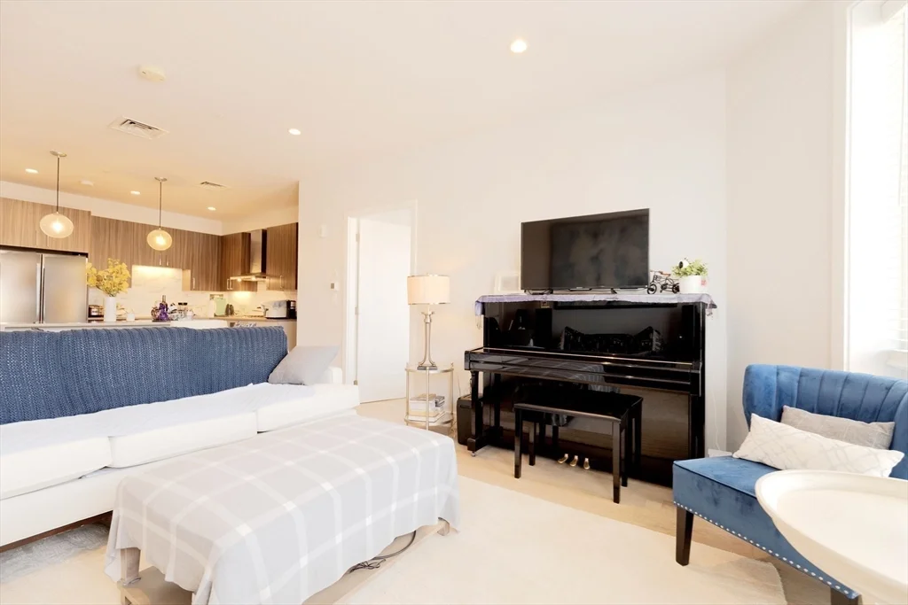 50 Symphony Rd, Fenway