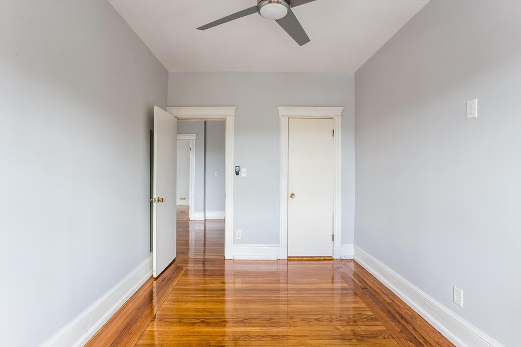 137 Peterborough St, Fenway