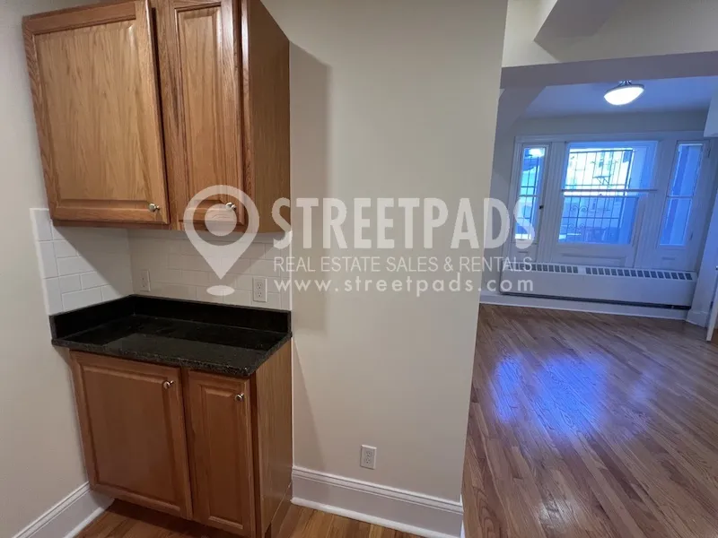 2 Ware St, Mid-Cambridge