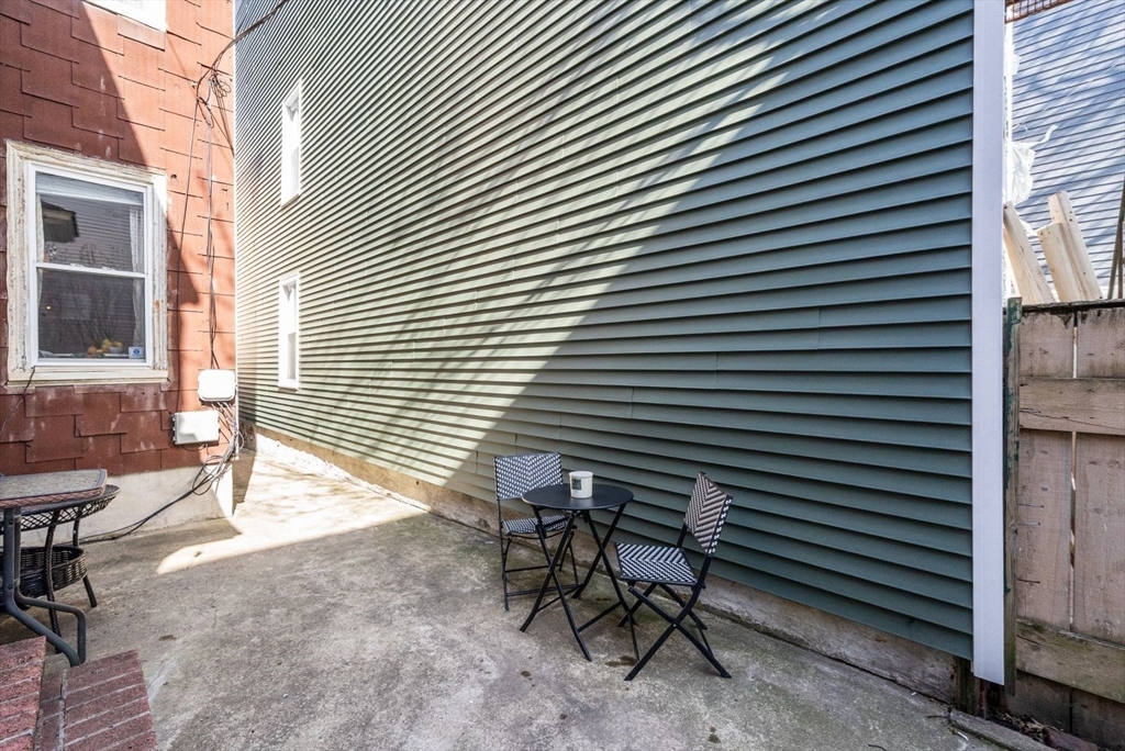 30 Vinton St, South Boston