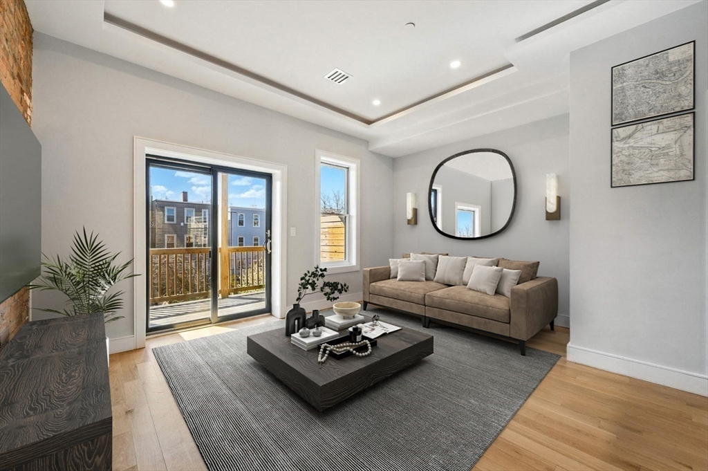 125 Saratoga St ,, East Boston