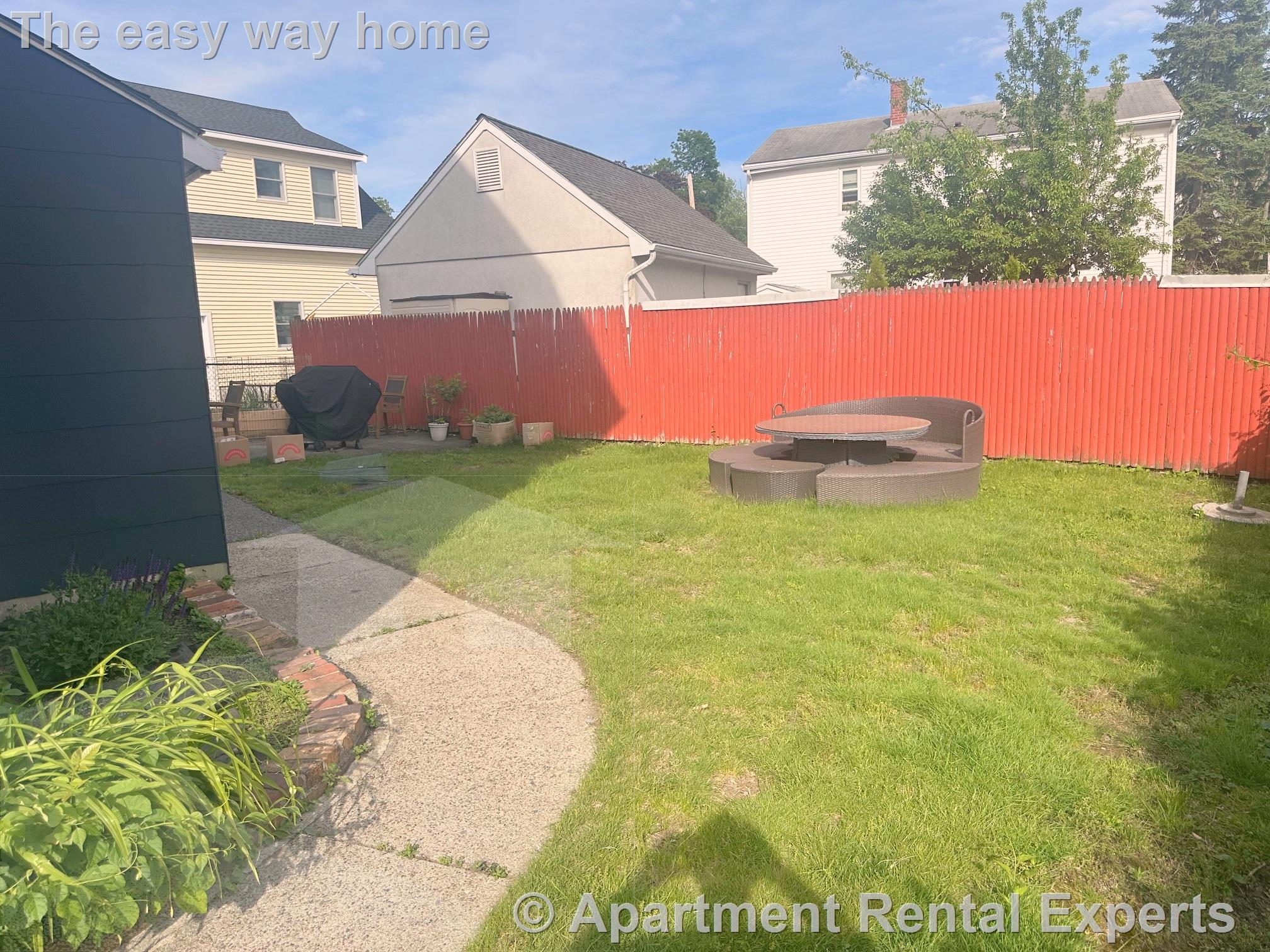 251-253 Arlington St, Tufts