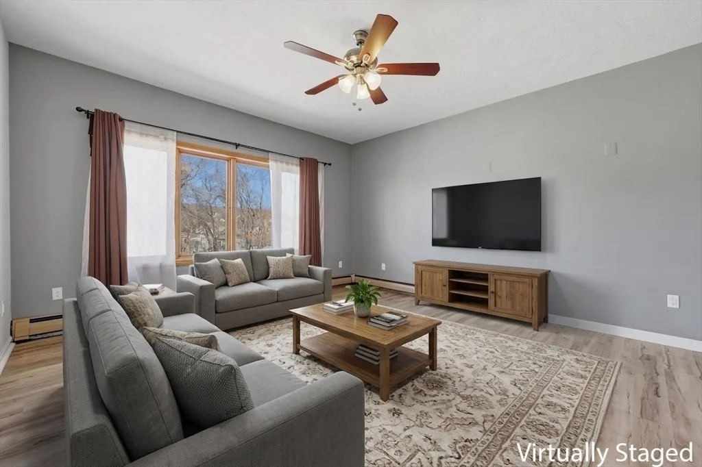 586 Franklin St, Worcester