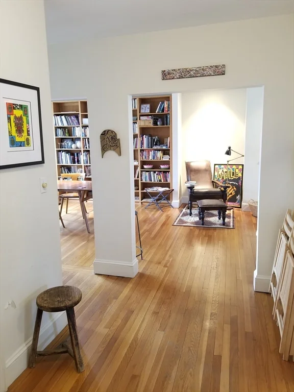 32 Shepard St, Neighborhood Nine