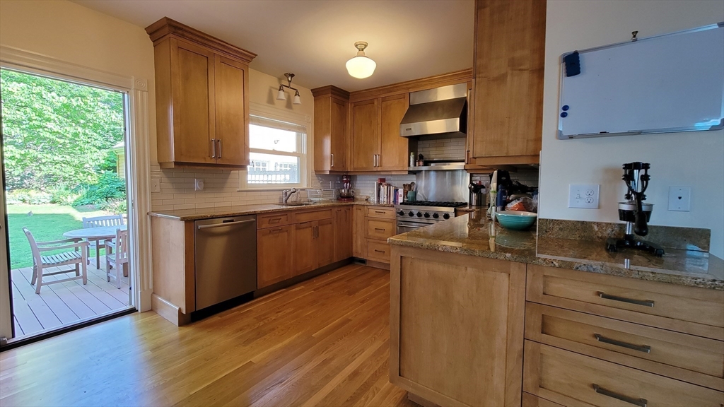 52 Hillsdale Rd, Tufts University