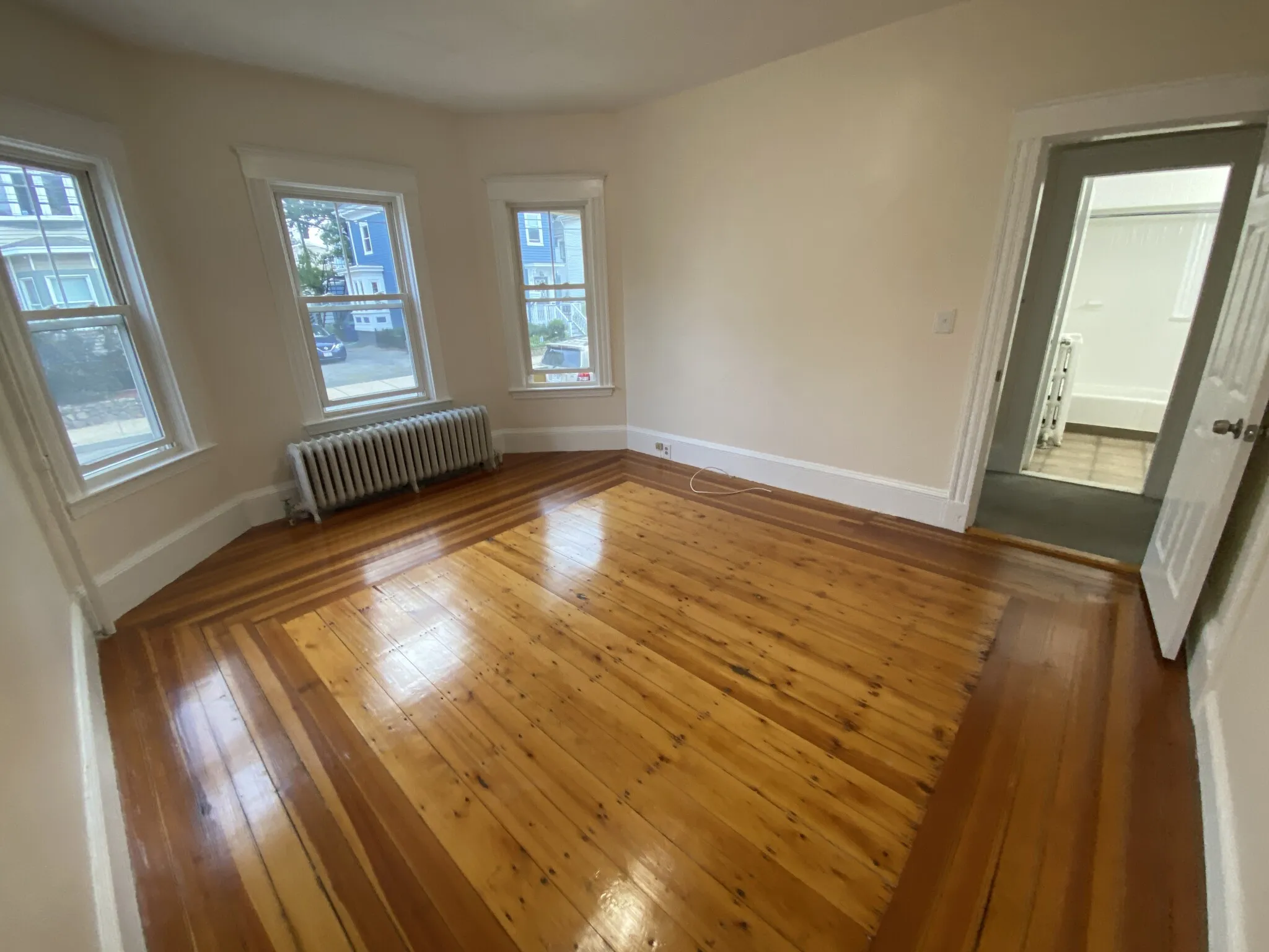 33 Everett Ave, East Somerville